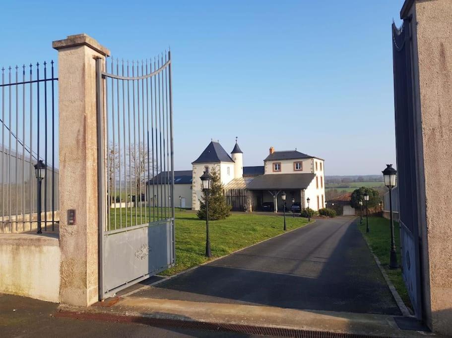 Willa Le Logis Cholet 49300 Lieu Exceptionnel En Famille Ou Amis Mazieres-en-Mauges Zewnętrze zdjęcie